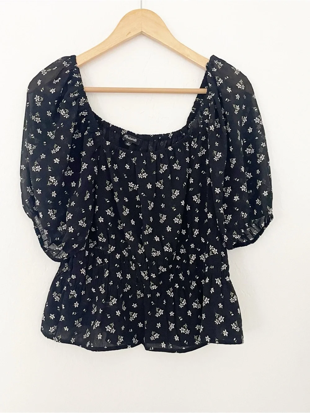 Madewell Zira Shirred Puff Sleeve Blouse in Ditsy Floral size large